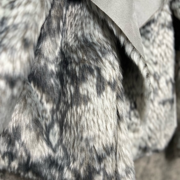 Anthropologie Faux Fur Fleece Jacket double sided gray suede charcoal and gray - Picture 11 of 14